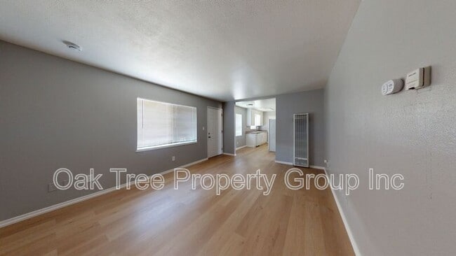 Photo - 2858–2860 Brookdale Ave