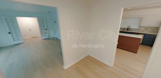 Photo - 2860 Cedarcrest Dr