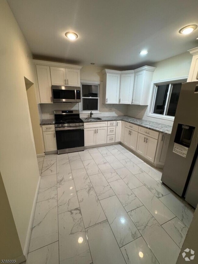 Building Photo - 32 Edisonia Terrace Rental