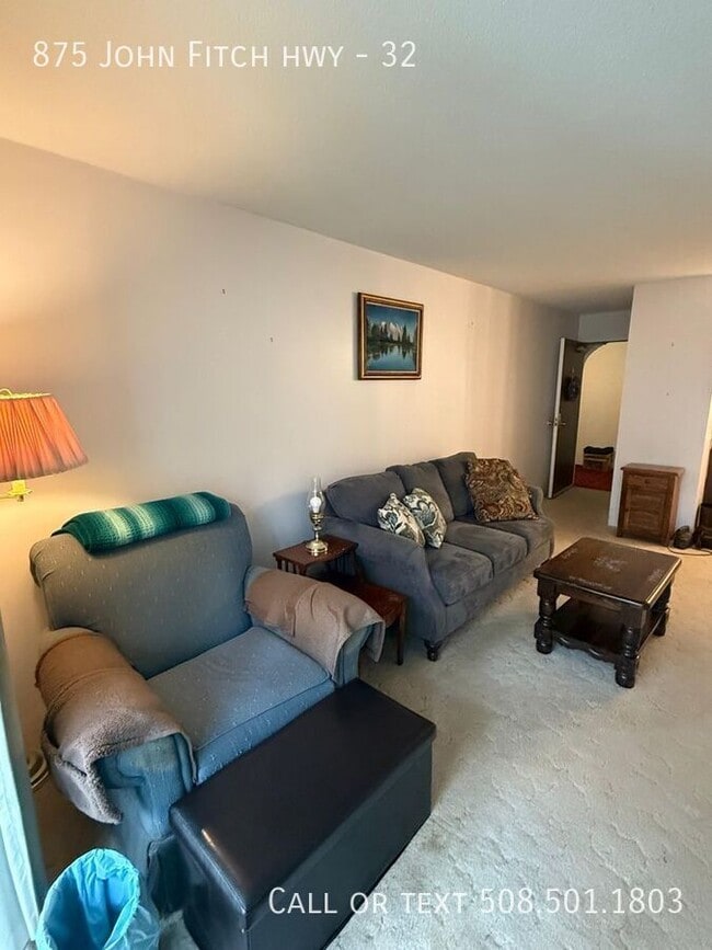 Photo - 875 John Fitch Hwy