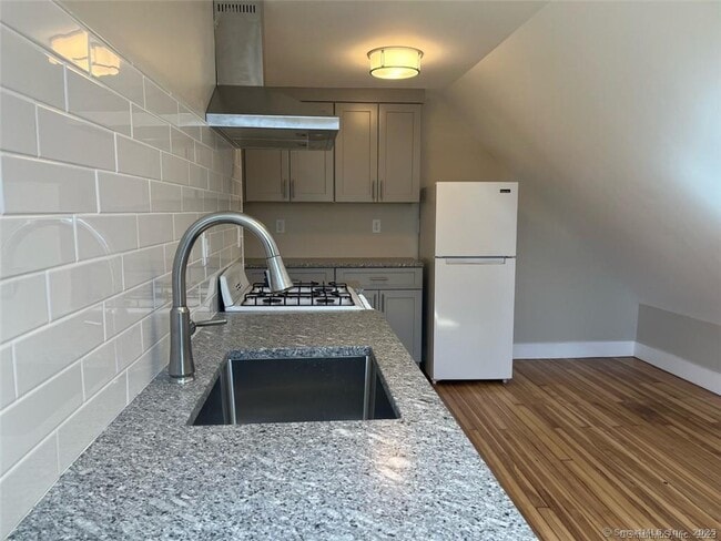 Photo - 95 Fern St Unit 6