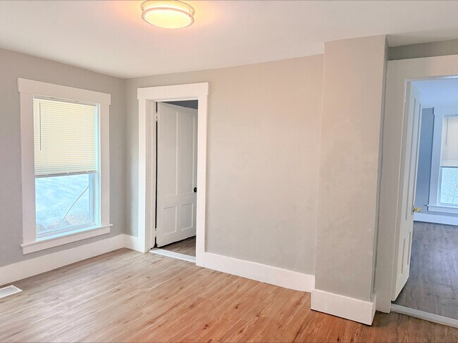 Photo - 1 West St Unit 1