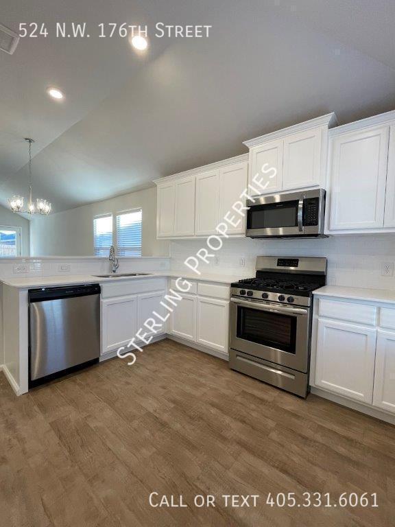 Photo - 524 NW 176th St