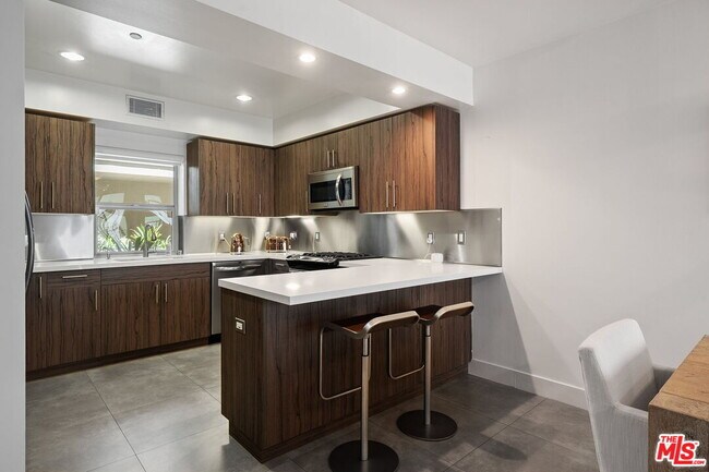 Photo - 11023 Fruitland Dr