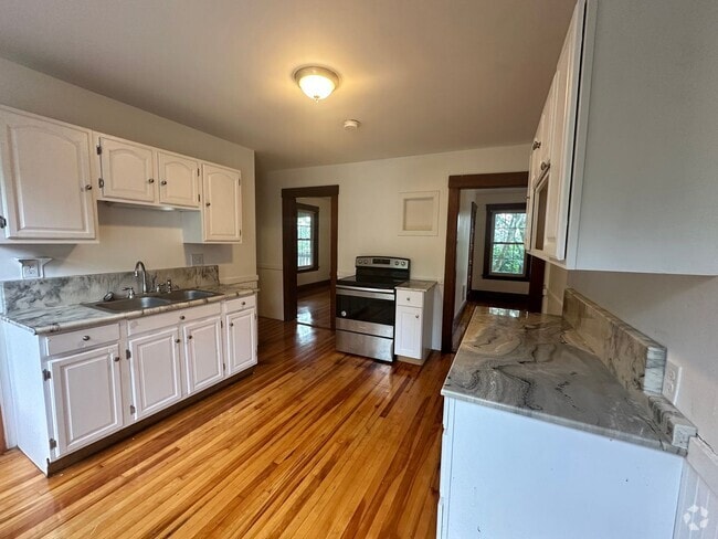 Building Photo - 47-51 Simonds Street Unit 3 Rental
