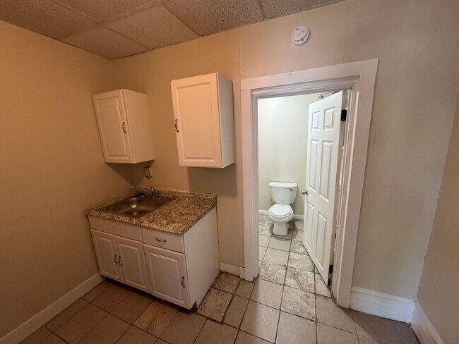 Photo - 138 Morton Ave Unit 1