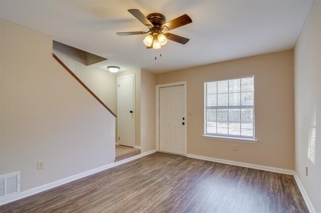 1916 Central Ave Unit C