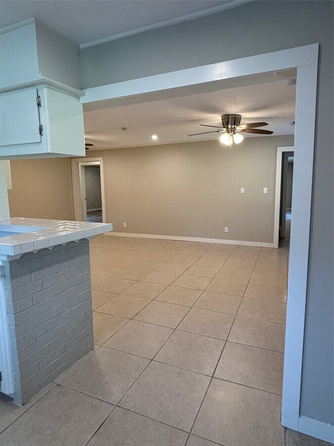 Photo - 8049 Forest Hills Dr