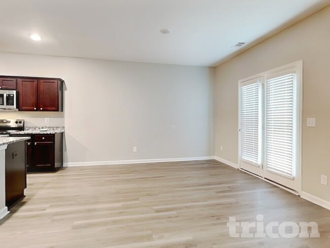 Photo - 2137 Hudson Dr