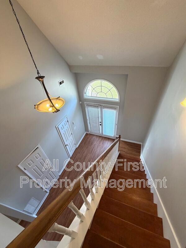 Photo - 2215 Lake Royale Dr