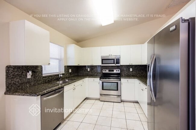 Photo - 15562 Horseshoe Ln