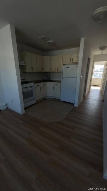 Photo - 69-51 Almeda Ave