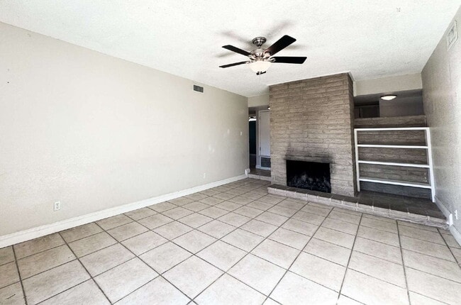 Photo - "Spacious 4-Bedroom, 2-Bathroom in Yuma!"