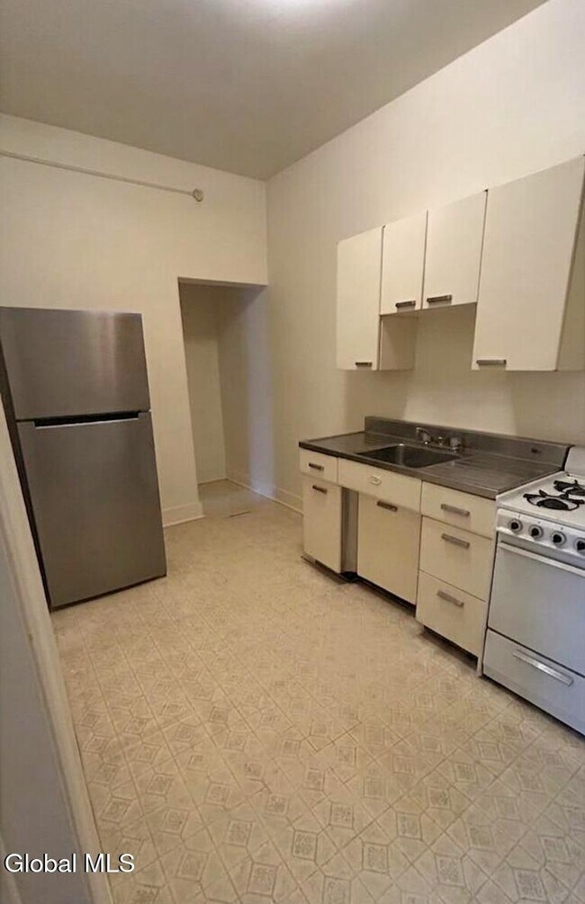 Photo - 156 Jay St Unit 6