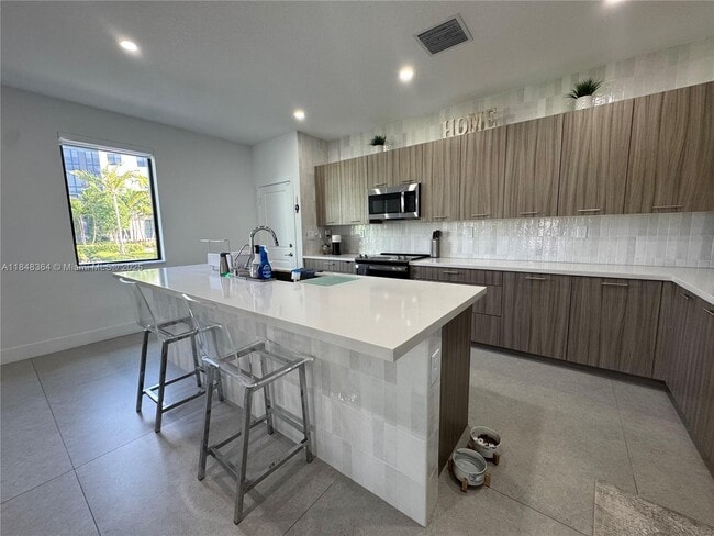 Photo - 4516 NW 83rd Ave
