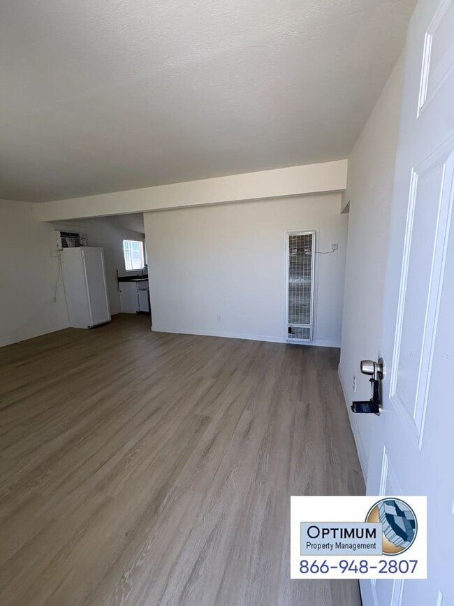 Building Photo - 16823-16823 Bear Valley Rd Unit 16823