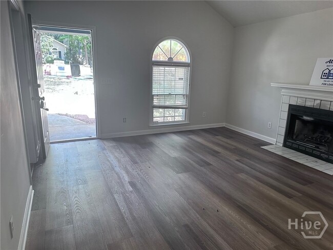 Photo - 125 Sterling Dr