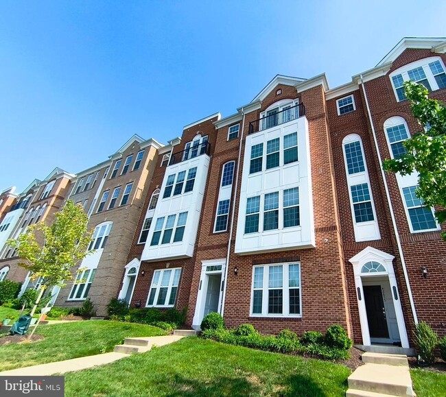 Building Photo - 42677 Wardlaw Terrace Rental