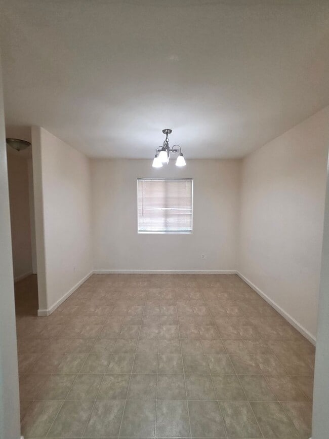 Photo - 11805 Holabird Ave