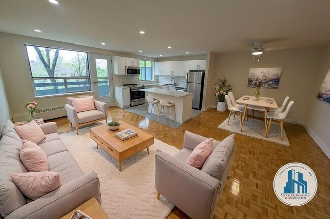 Photo - Essex Court