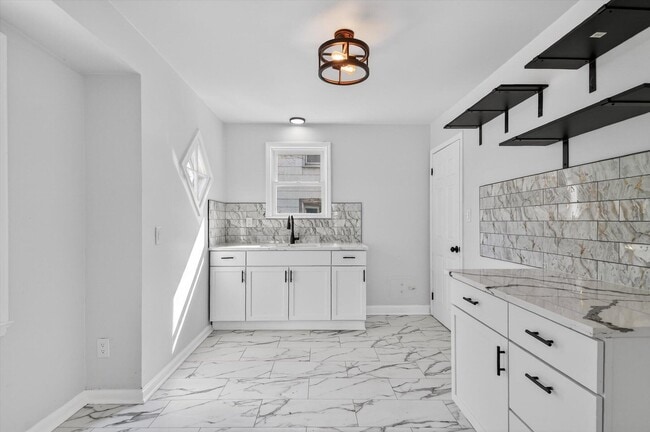 Photo - 8449 Penrod St