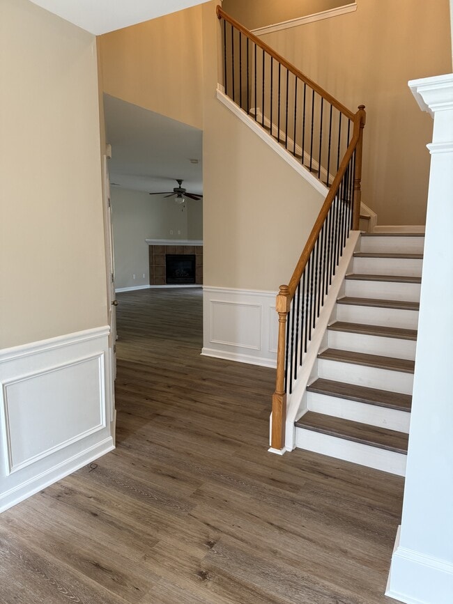 Photo - 2380 McIntosh Dr