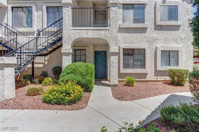 Photo - 4860 Nara Vista Way Unidad 104