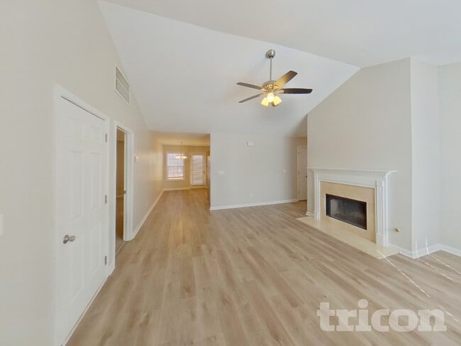 Photo - 177 Whetstone Way