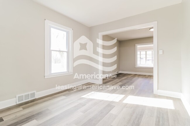 Photo - 337 George St