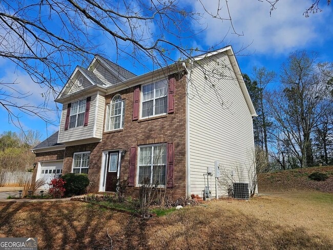 Photo - 235 Circle Rd