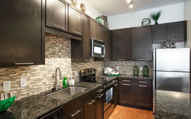 Photo - Boutique Living with Modern Comfort! Unidad LCW