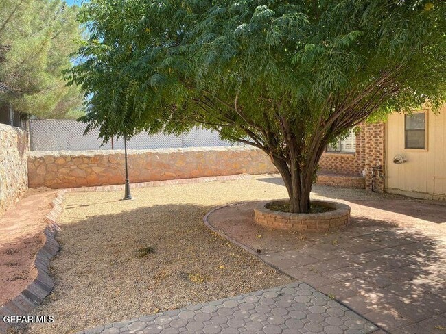 Photo - 1524 Kolliker Dr