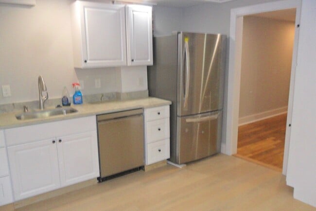 Photo - 400 Concord St