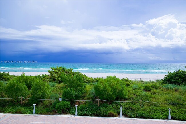 Building Photo - 5601 Collins Ave Unit 1614 Rental