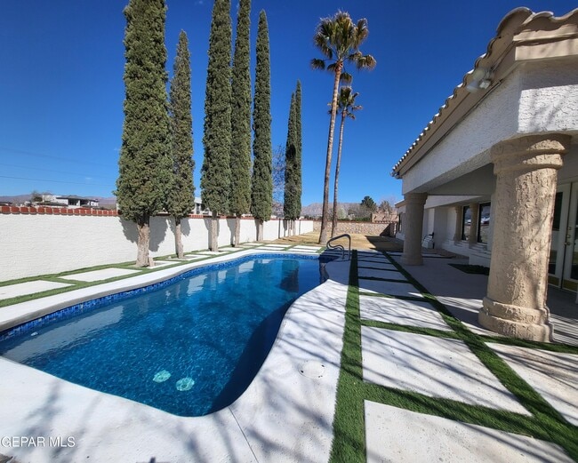 Photo - 601 Willow Glen Dr