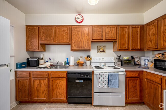 2BR, 1BA - 1,000SF - Kitchen - 809 S Henderson