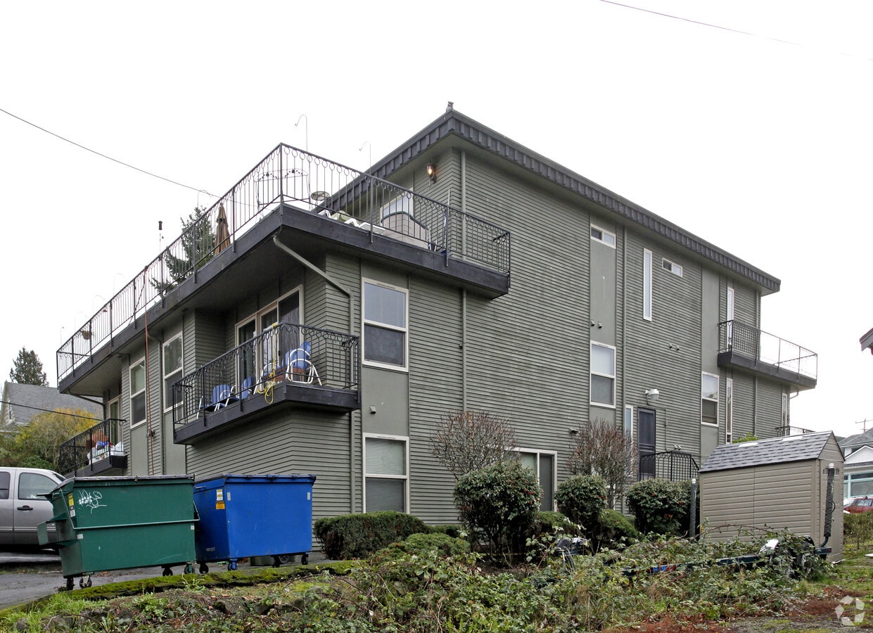 Photo - Spartan House Apartments