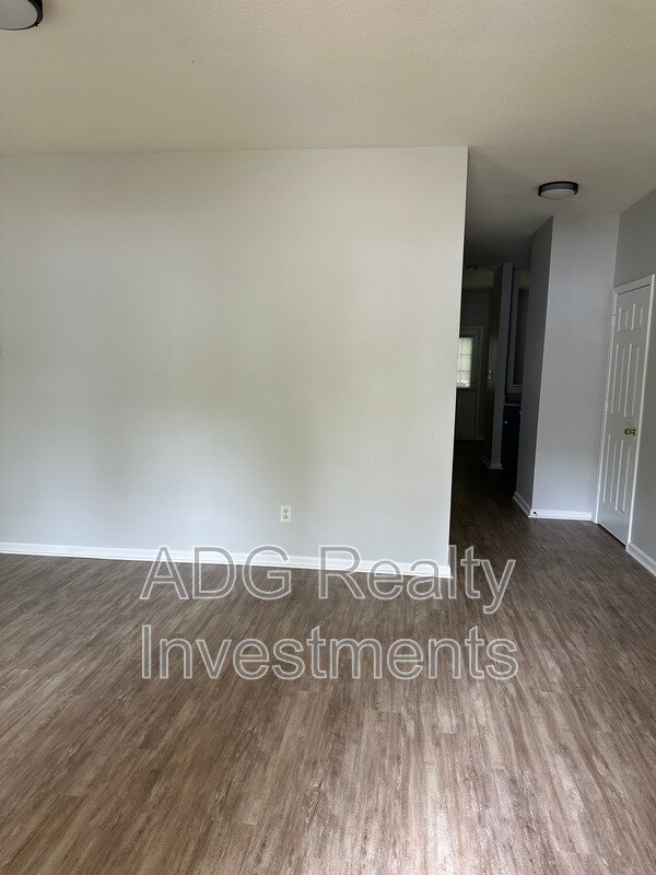 Photo - 1917 Butterfly Ln