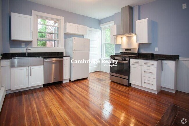 Building Photo - 220 Harvard St Unit 2 Rental