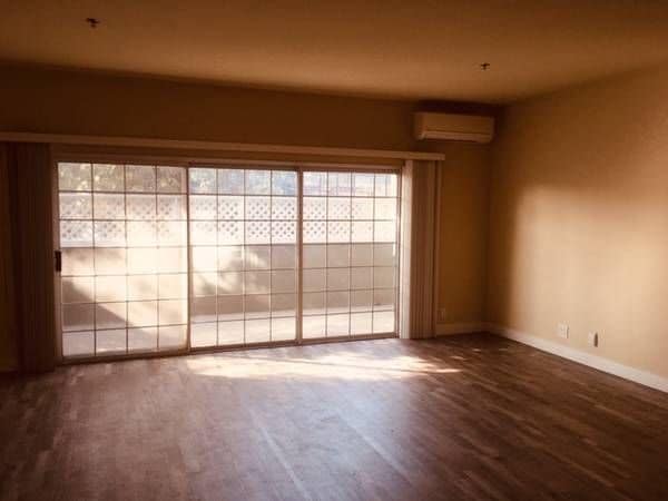 Photo - 1047 El Camino Real Unidad apt 1