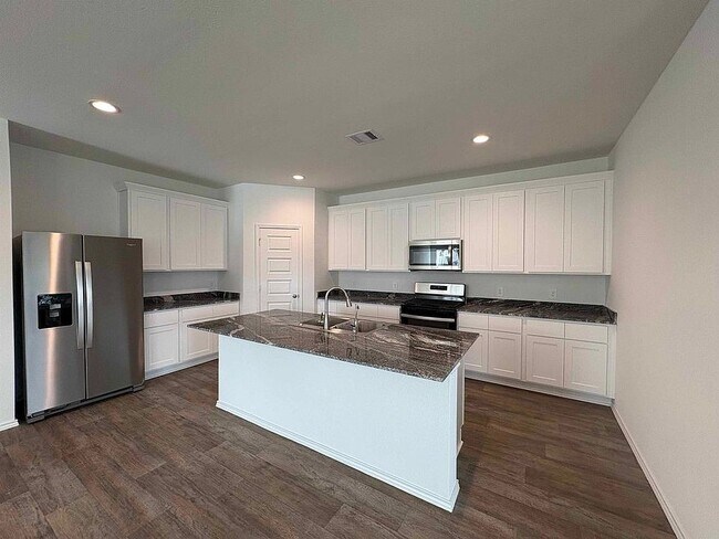 Photo - 2811 Misty Elm Ln