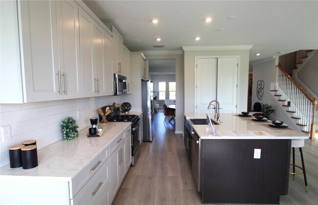 Photo - 15324 Shady Palms Ln