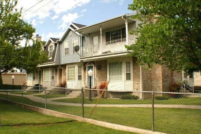 Photo - 240 E 2230 N