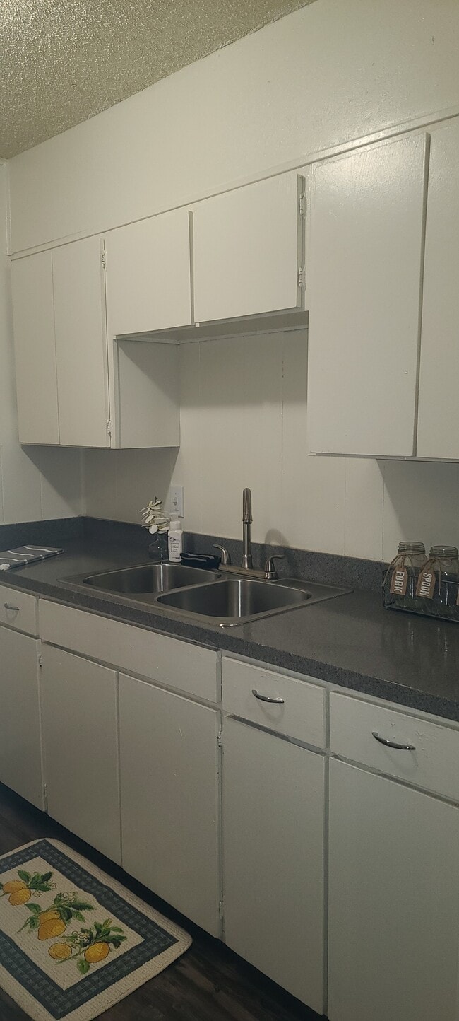 Photo - Heritage Village Apartments