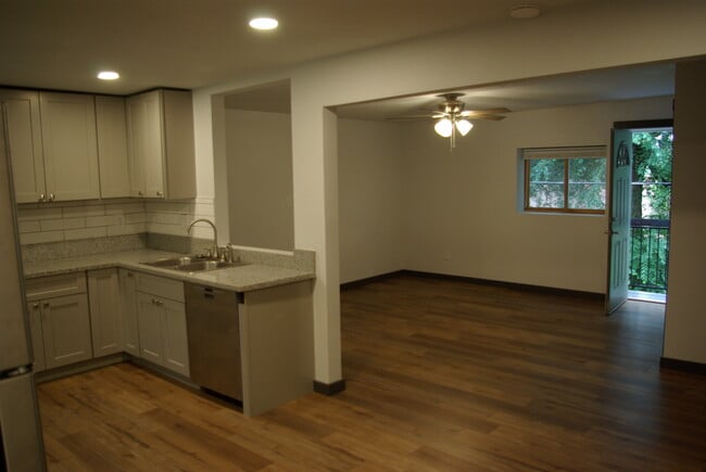 Photo - 520 W Buena Ventura St