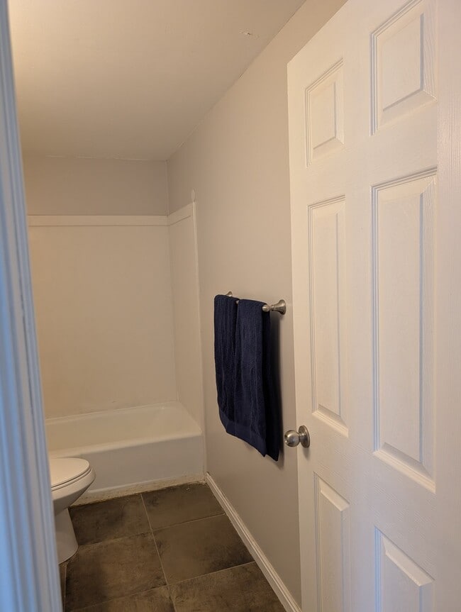 Photo - 141 N Hale St