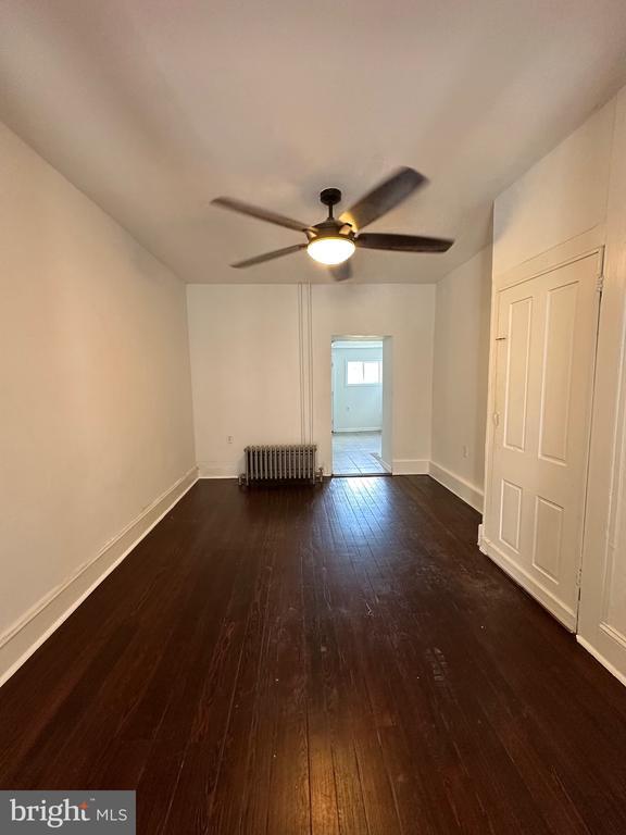 Building Photo - 3441 W Westmoreland St Rental