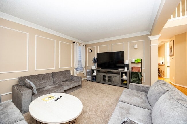 Photo - 2106 Hunter Pl Ln