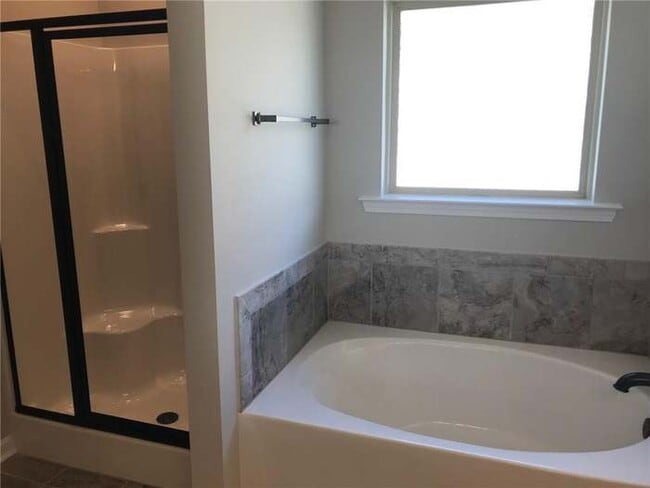 Photo - 5037 Park Shore Dr