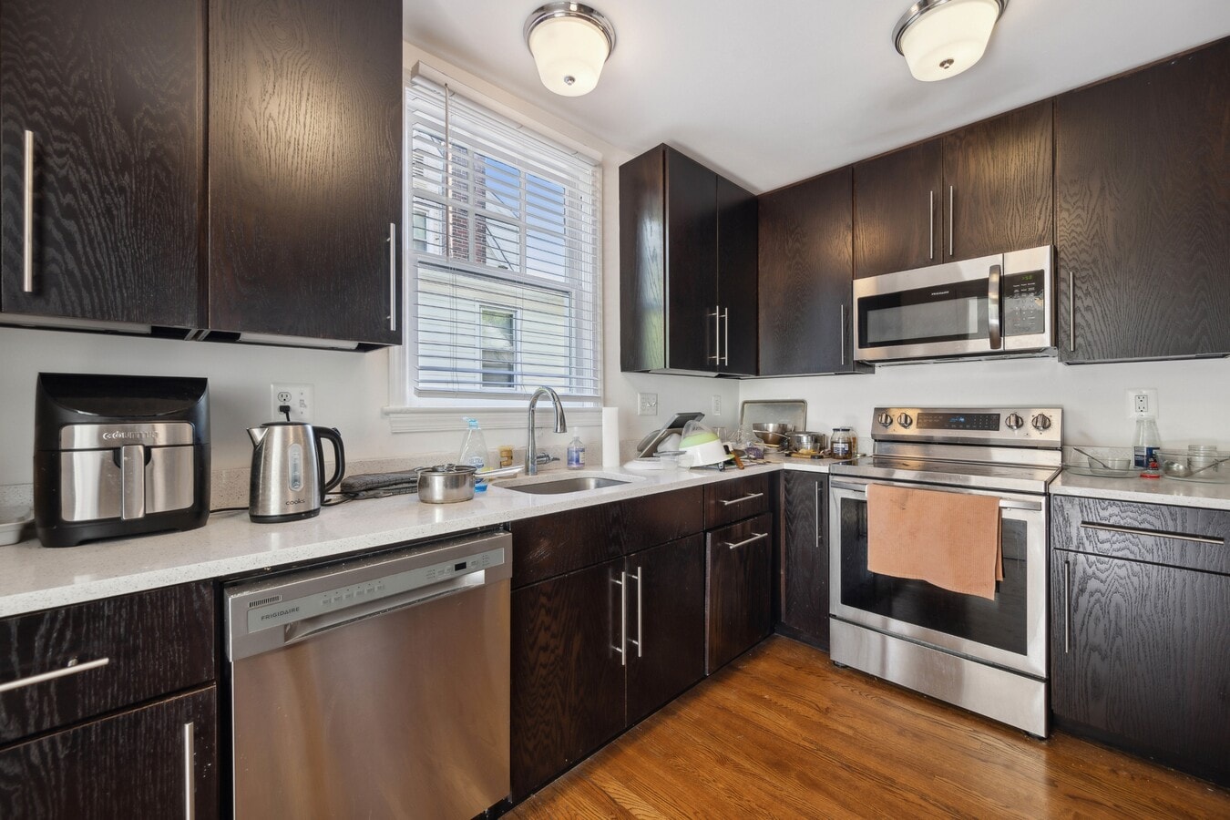 Photo - 4717 Tecumseh St